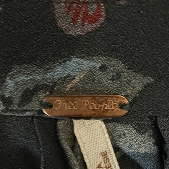 Free People Floral Black and Red Women's Top/mini dress - Picture 8 of 9